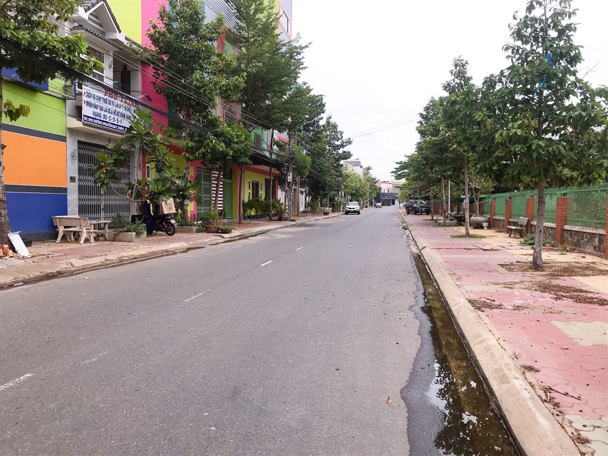 Bán nhanh lô đất đường Nguyễn Duy Trinh, Đông Xuân An